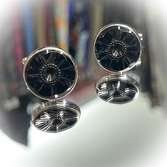 💕Beautiful Silver Tone Cufflinks Black Onyx💕 - Picture 4 of 5